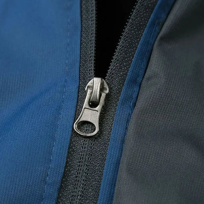 Regnjakke herre – detalje af velcromanchet