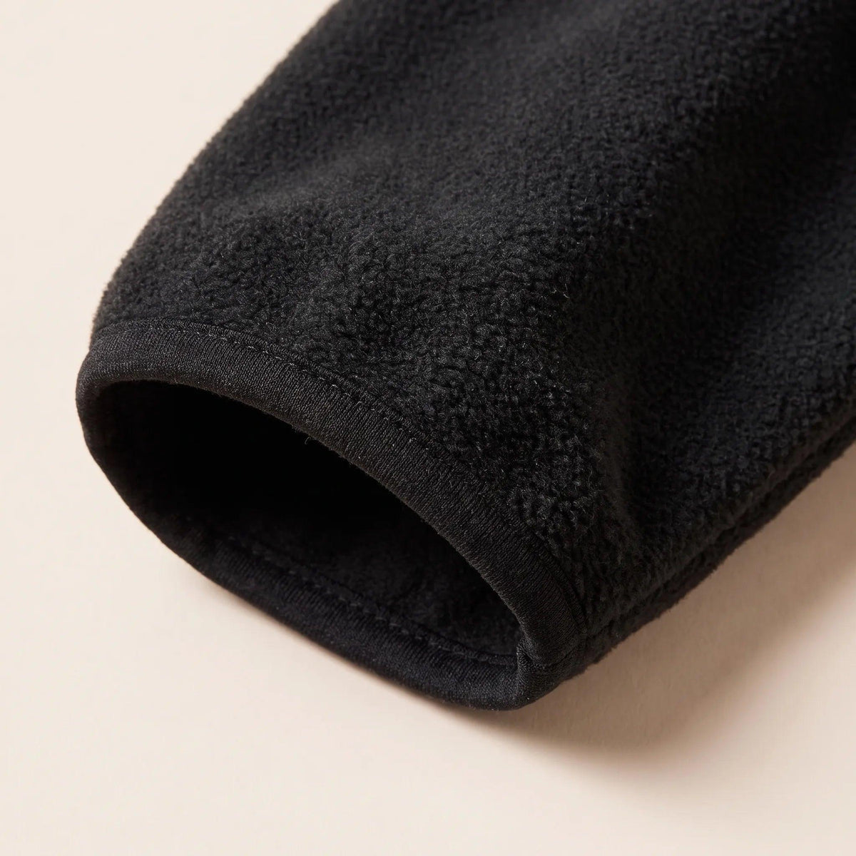 Fleece jakke dame i regnvejr