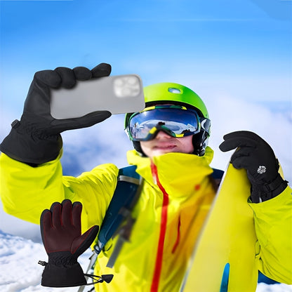 Skihandsker på model i sneen