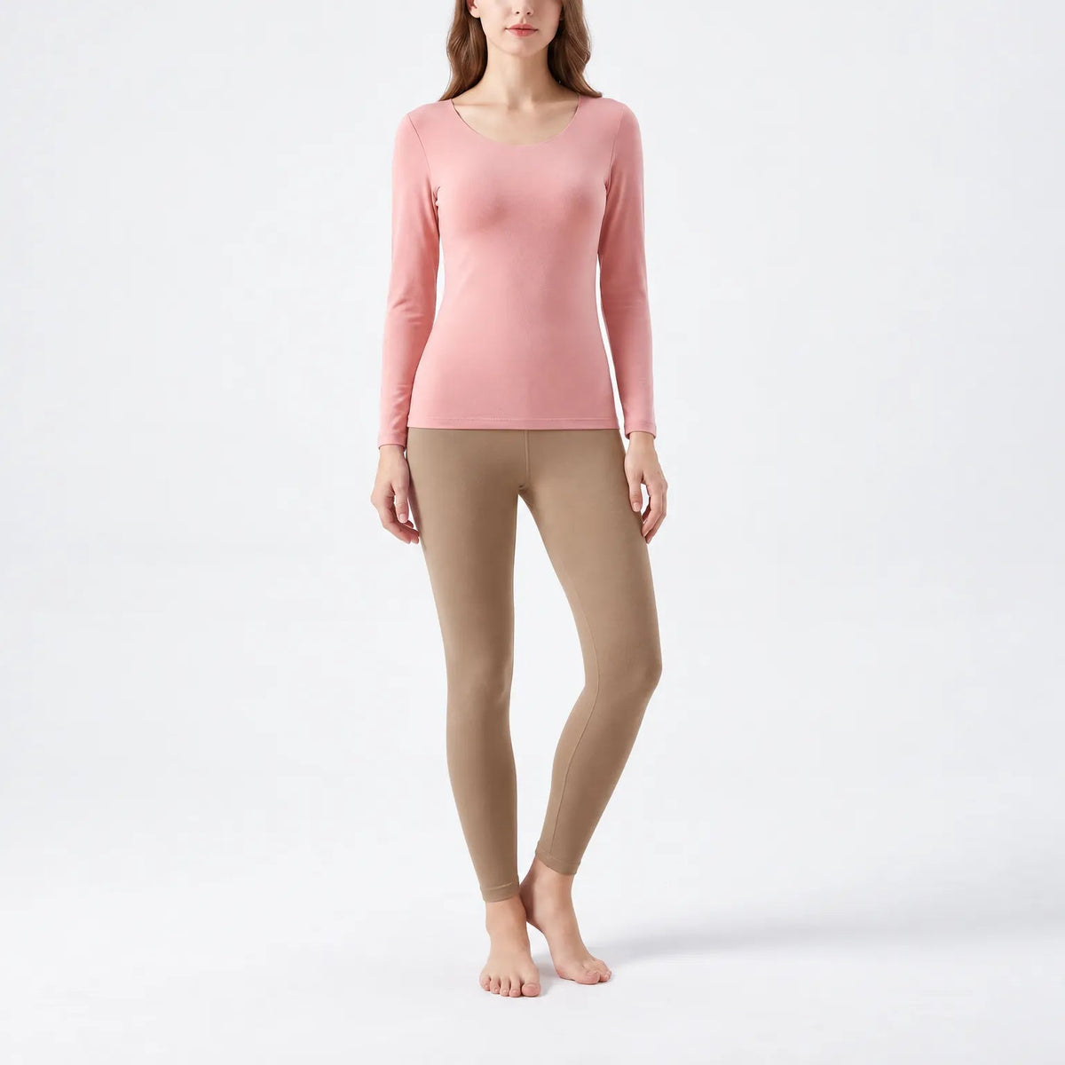 Termoundertøj dame Lysebrun, leggings – på model på lys baggrund