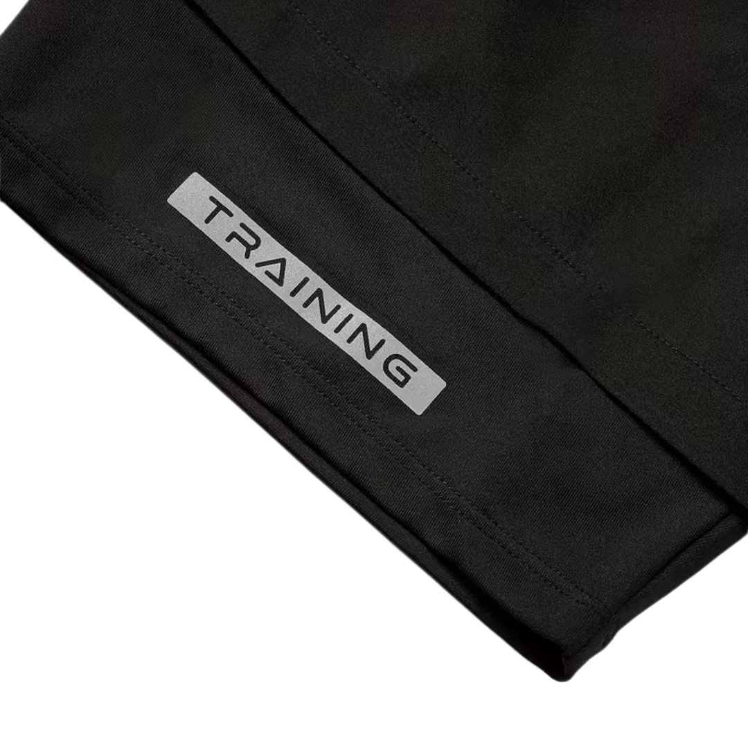 Herre sportshorts – geometrisk design & sidelommer