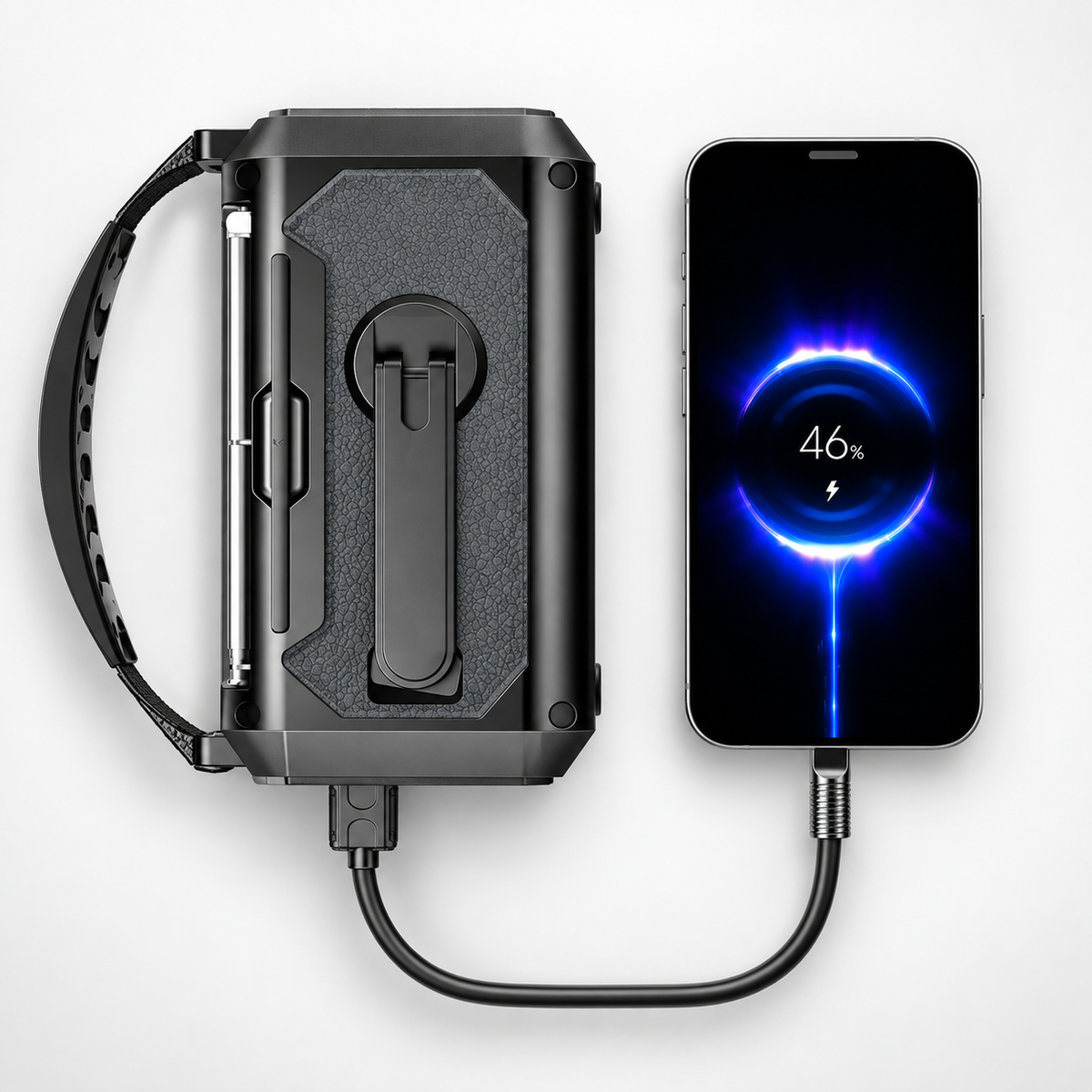 Nødradio oplader en smartphone via USB-kabel