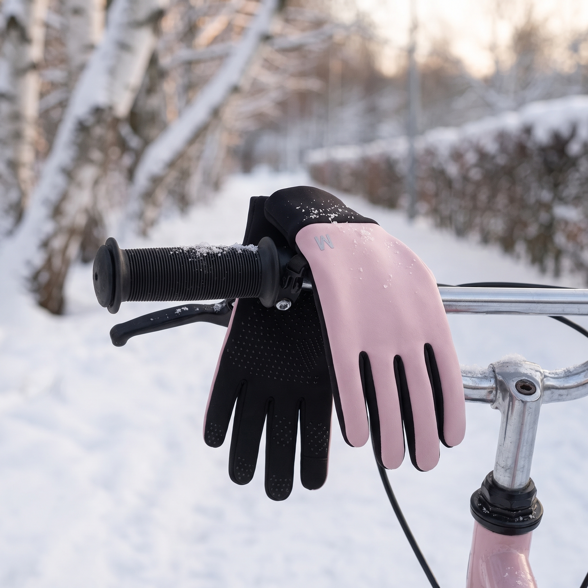 Vinterhandsker børn i blå på cykelstyr